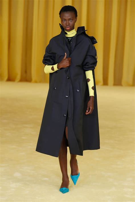 prada весна-лето 2021|SS 2021 Womenswear .